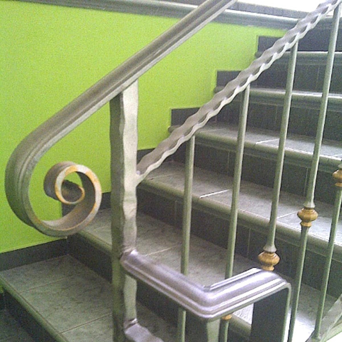 M.P. Metalli - Shaped Handrail Bar in Solid Iron 40 x 12 mm | Size: 1 m / 1000 mm | Made in Italy