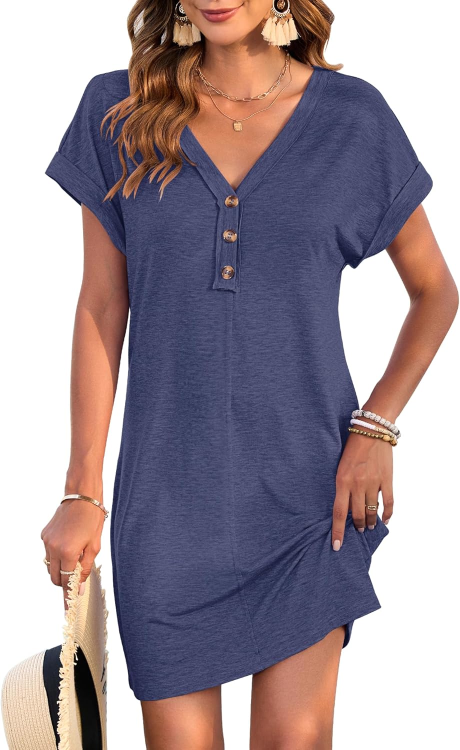Casual V-neck summer dress with button detail and short sleeves