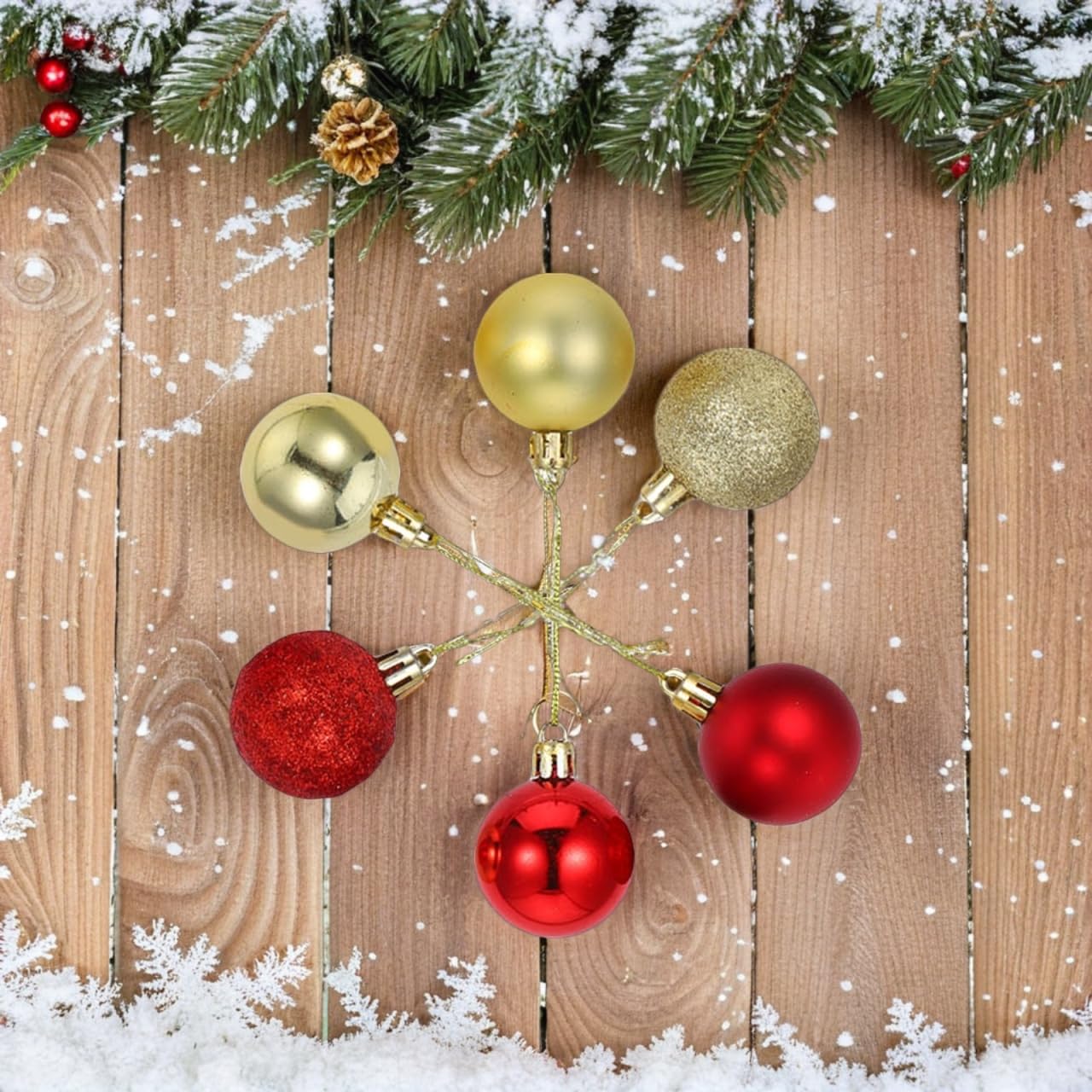 DOITOOL Lot de 50 boules de Noël incassables pour décoration de sapin de Noël, 5,8 cm, rouge et doré, à suspendre