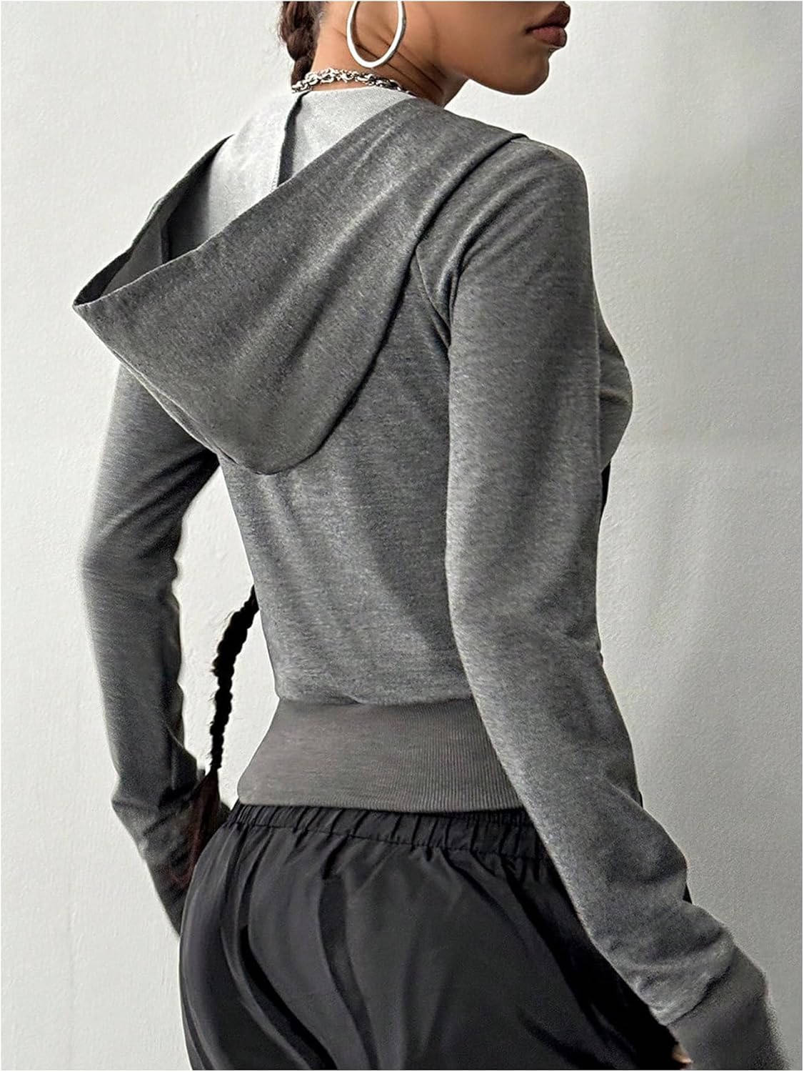 Milumia Women's Y2k Zip Up Crop Hoodie Rivet Long Sleeve Hooded Sweatshirts Outerwear - Image 3