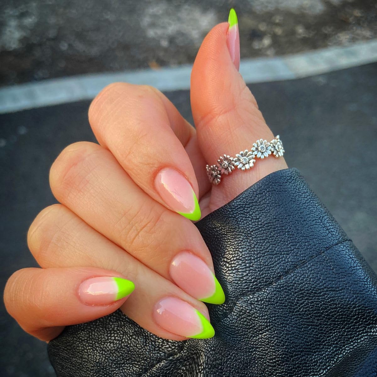 SXVME 30 Pcs Acrylic Press on Nails Short Almond, Neon Green French Tip False Nails Short Pointed Stiletto