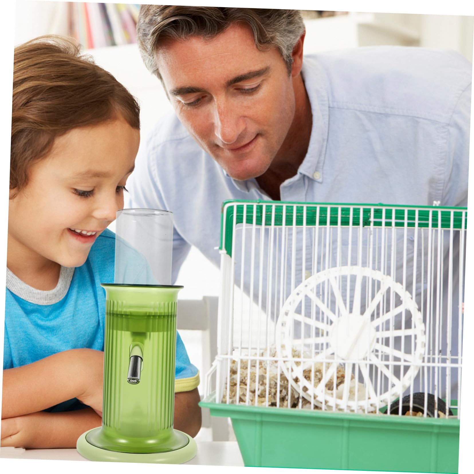 Hohopeti Distributeur d'eau Vertical pour Petits Animaux Biberon Délicat en Polypropylène Vert, Design Pratique et Facile à Utiliser, Accessoire pour Chinchillas