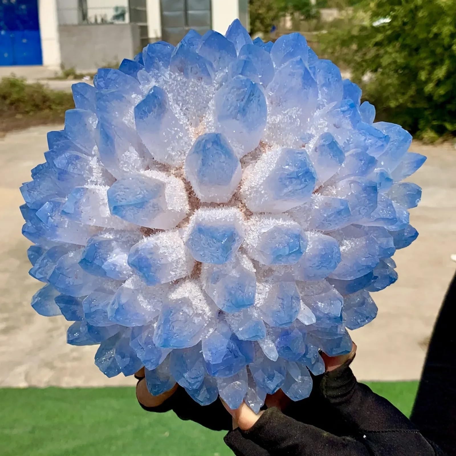 KJEBVHIRS Stone Blue Crystal Cluster,Bluestone Quartz Cluster, Stone(Size:300-400g)