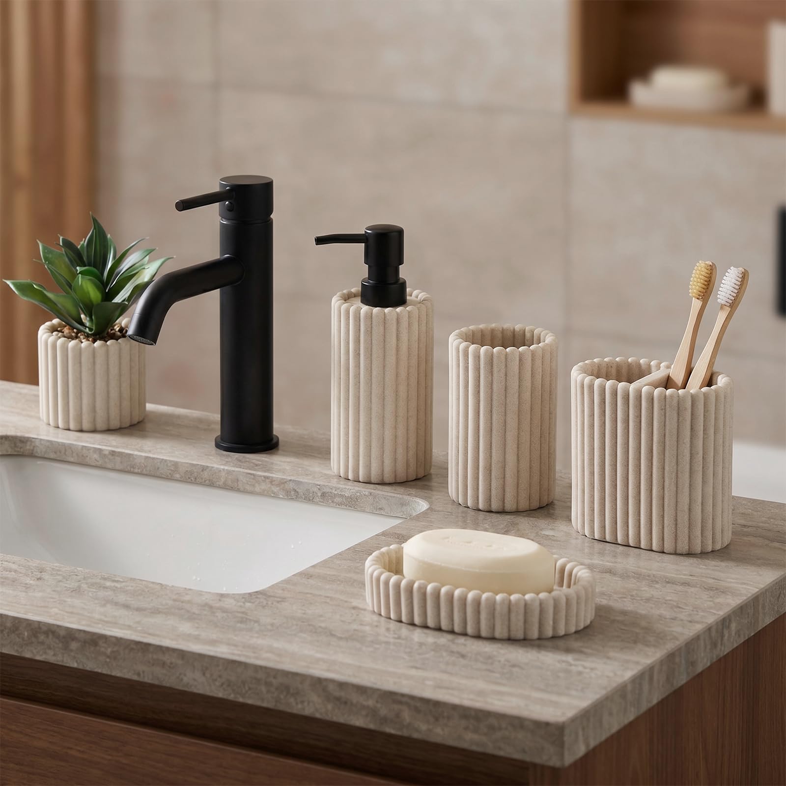 Badezimmer-Zubehör-Set, Sandstein-Optik, beige, dicke Streifen, 5-teilig | Modern, minimalistisch, inklusive Seifenspender, Zahnbürstenhalter, Becher, Seifenhalter, künstliche Topfpflanze, 383 ml