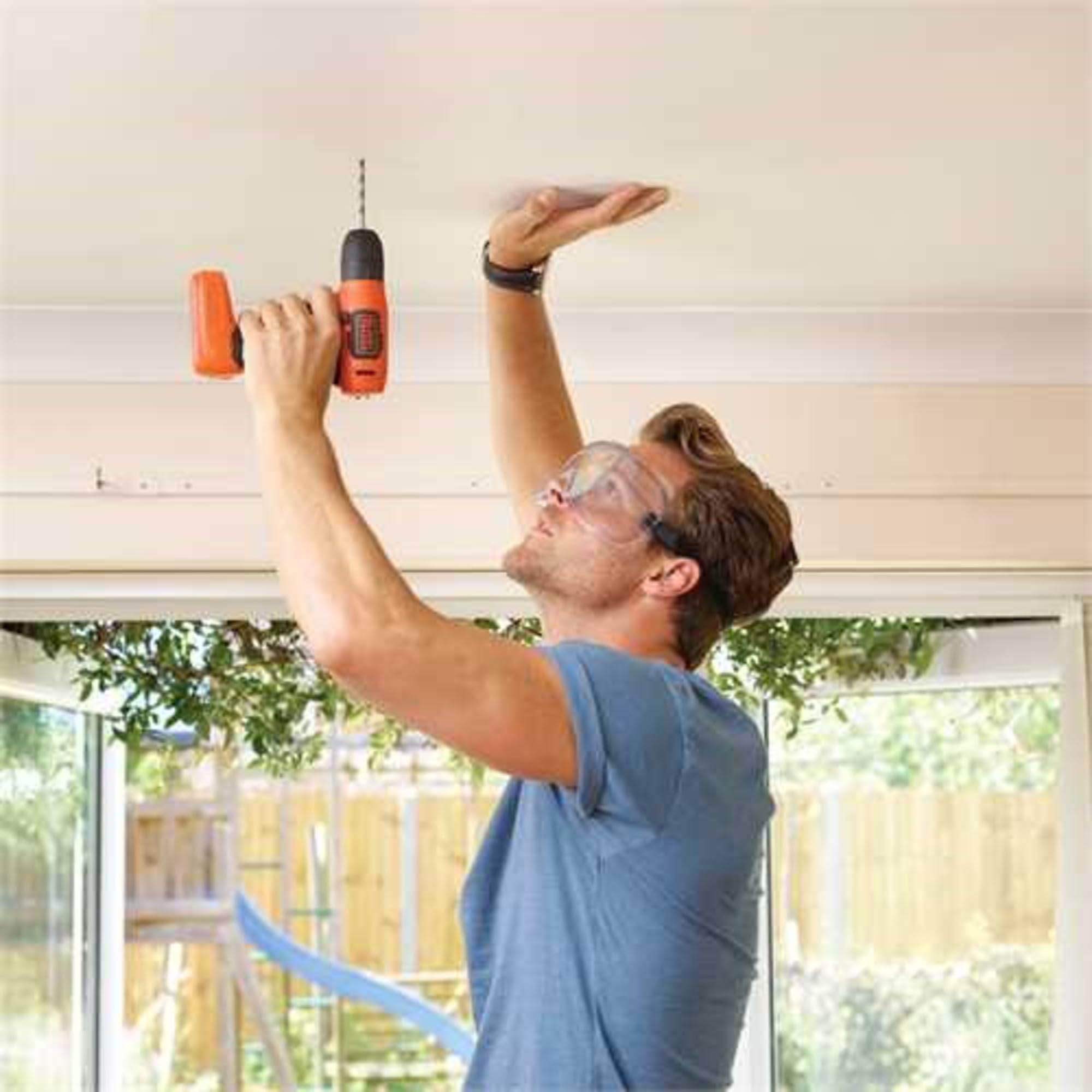 BLACK+DECKER Svitavvita. BDCD8-QW