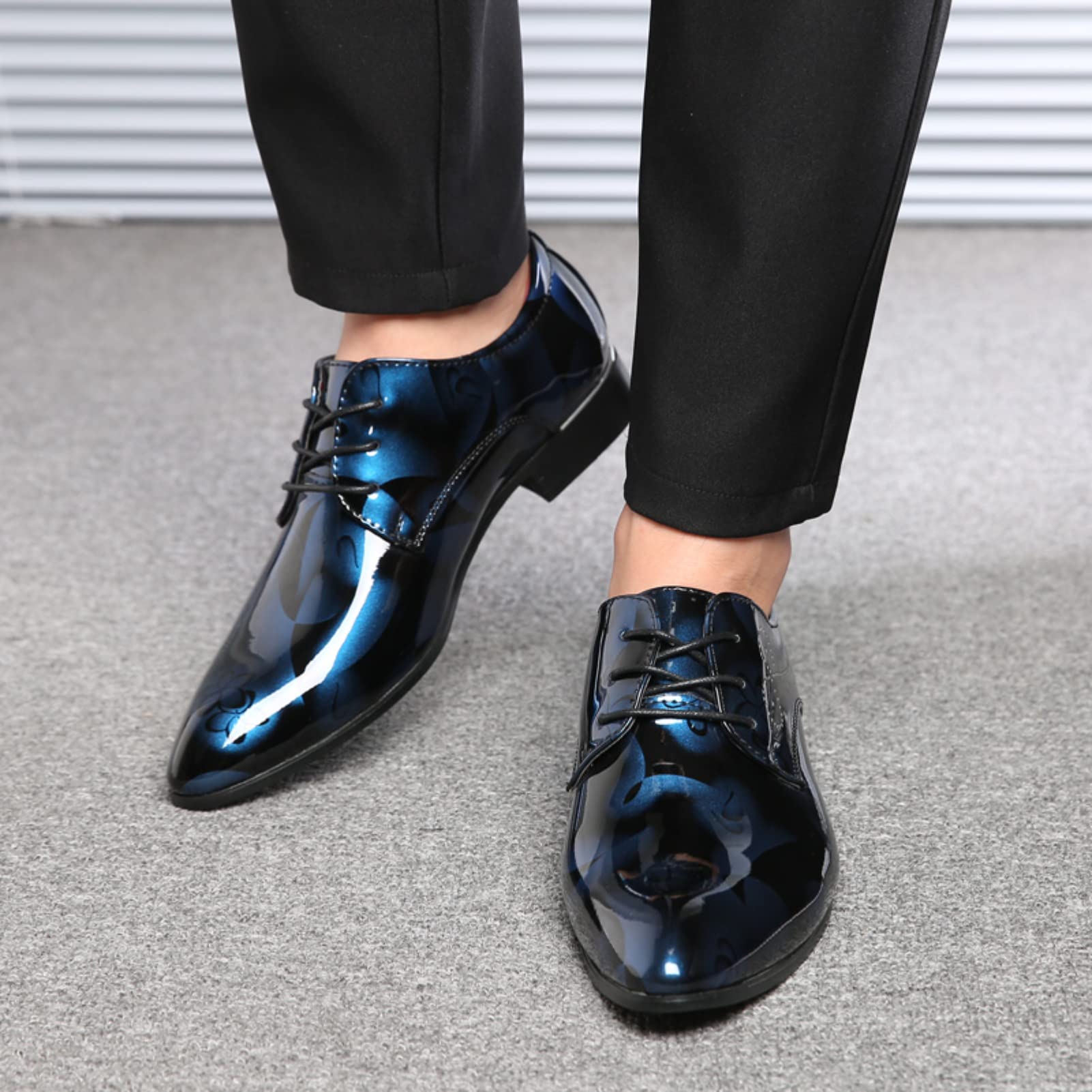 Buty Oxford dla mężczyzn Derby buty męskie formalna sukienka biznesowa sznurowane buty klasyczne oddychające lakierowane wsuwane półbuty niebieskie złoto szary czerwony czarny brązowy khaki rozmiar