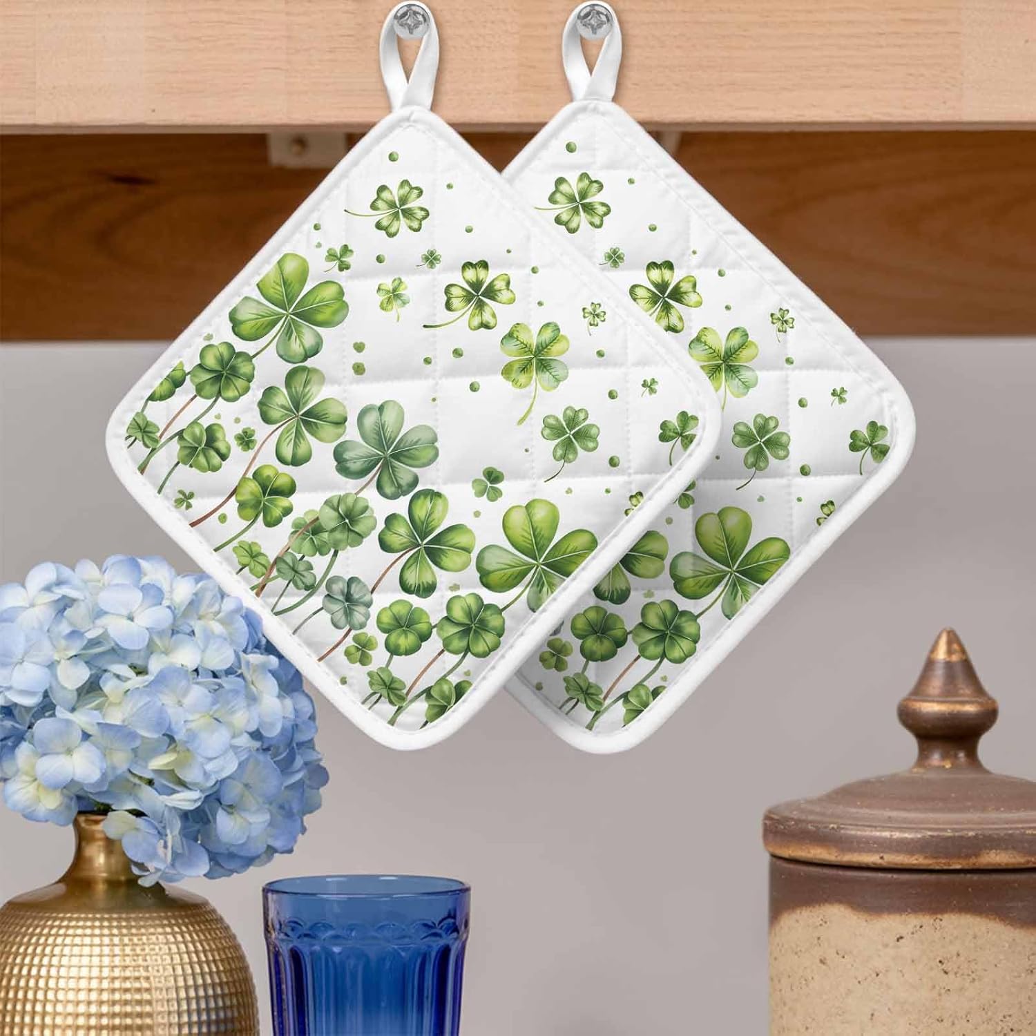 5 Pack Pot Holders for Kitchen, St. Patrick's Day Hot Pads for Kitchen Countertops Oven Pot Holder Bulk, Spring Sage Green Four Leaf Grass Heat Insulation Potholders with Hanging Loops