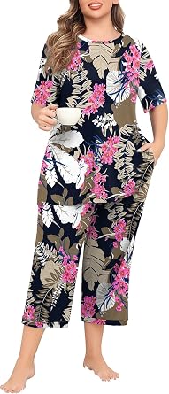 Lastshe Womens Plus Size 2 Piece Pajama Set Soft Short Sleeve Capri Pants Sleepwear Lounge Set Knit Soft Pjs with Pockets