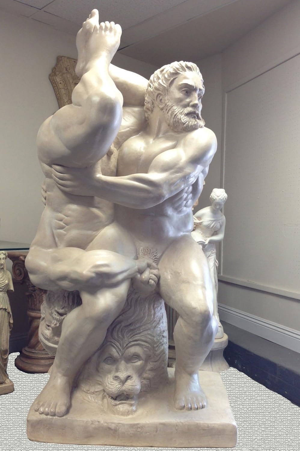 Amazon Com Famous Reproduction Of Hercules And Diomedes Large Statue Classical Art Home Kitchen