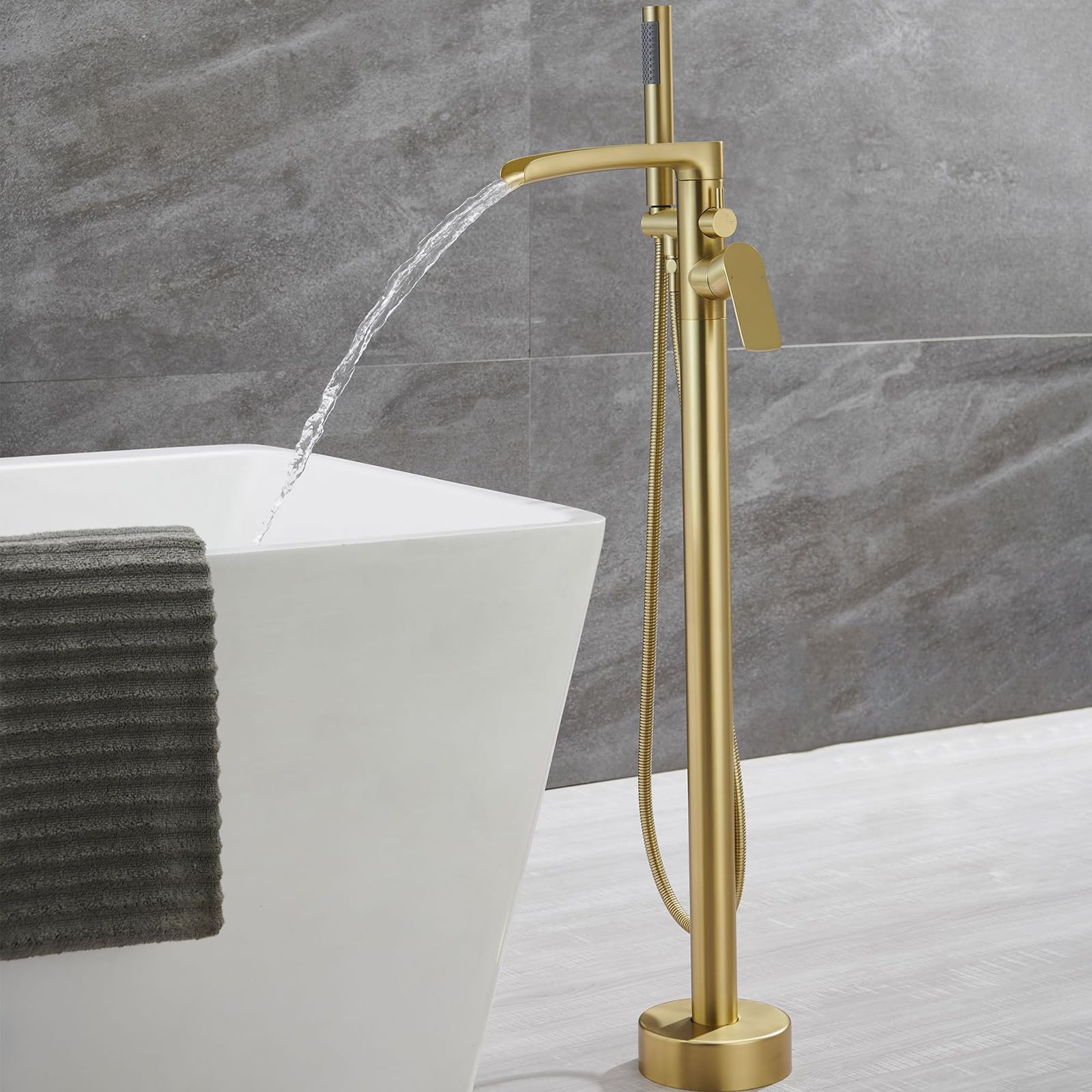 Mitigeur de douche cascade au sol robinet de baignoire autoportant brossé en laiton durable