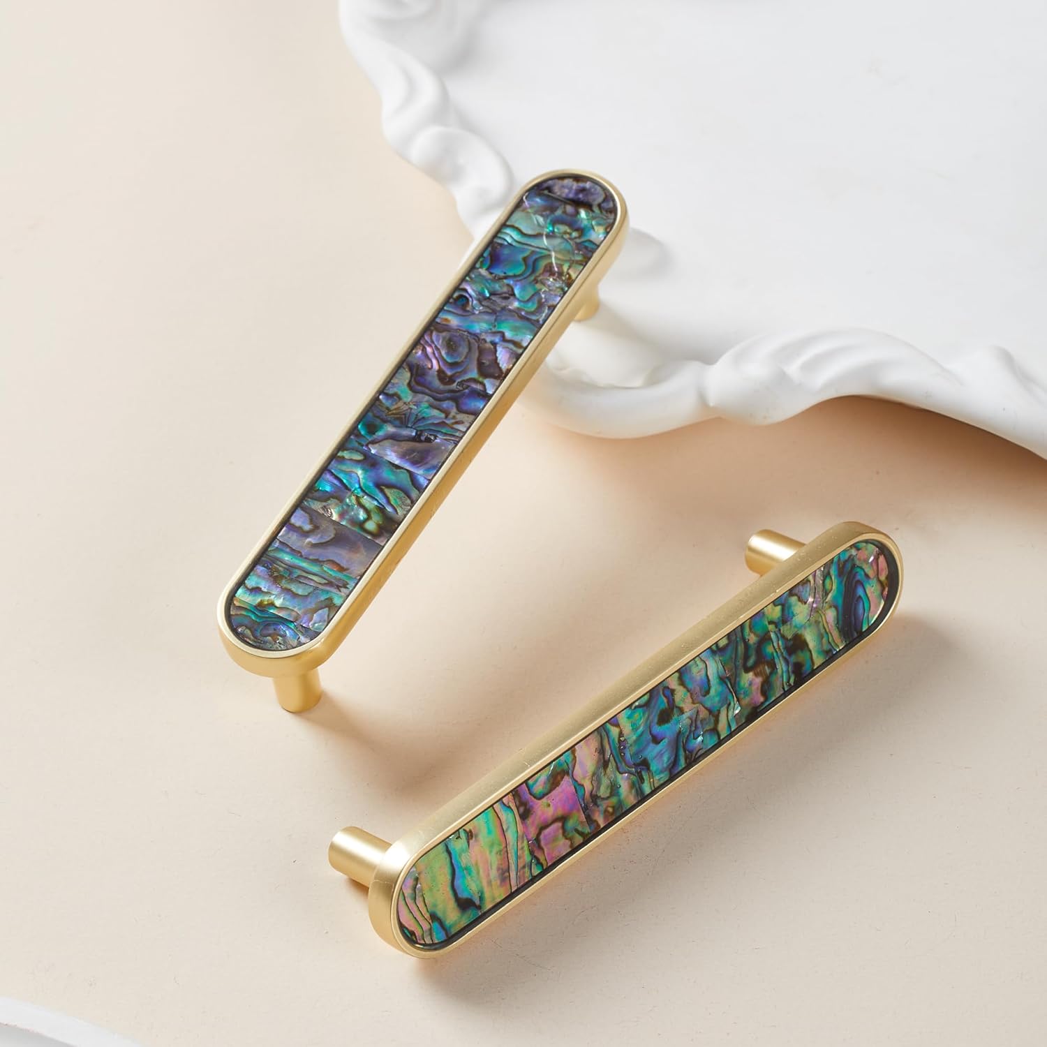 Pearl Shell Cabinet Knobs, Abalone Shell Decorative Drawer Pulls, Brushed Gold Zinc Alloy Furniture Hardware Handles with Screws for Kitchen Wardrobe Dresser Vanity (Style 3, 3)
