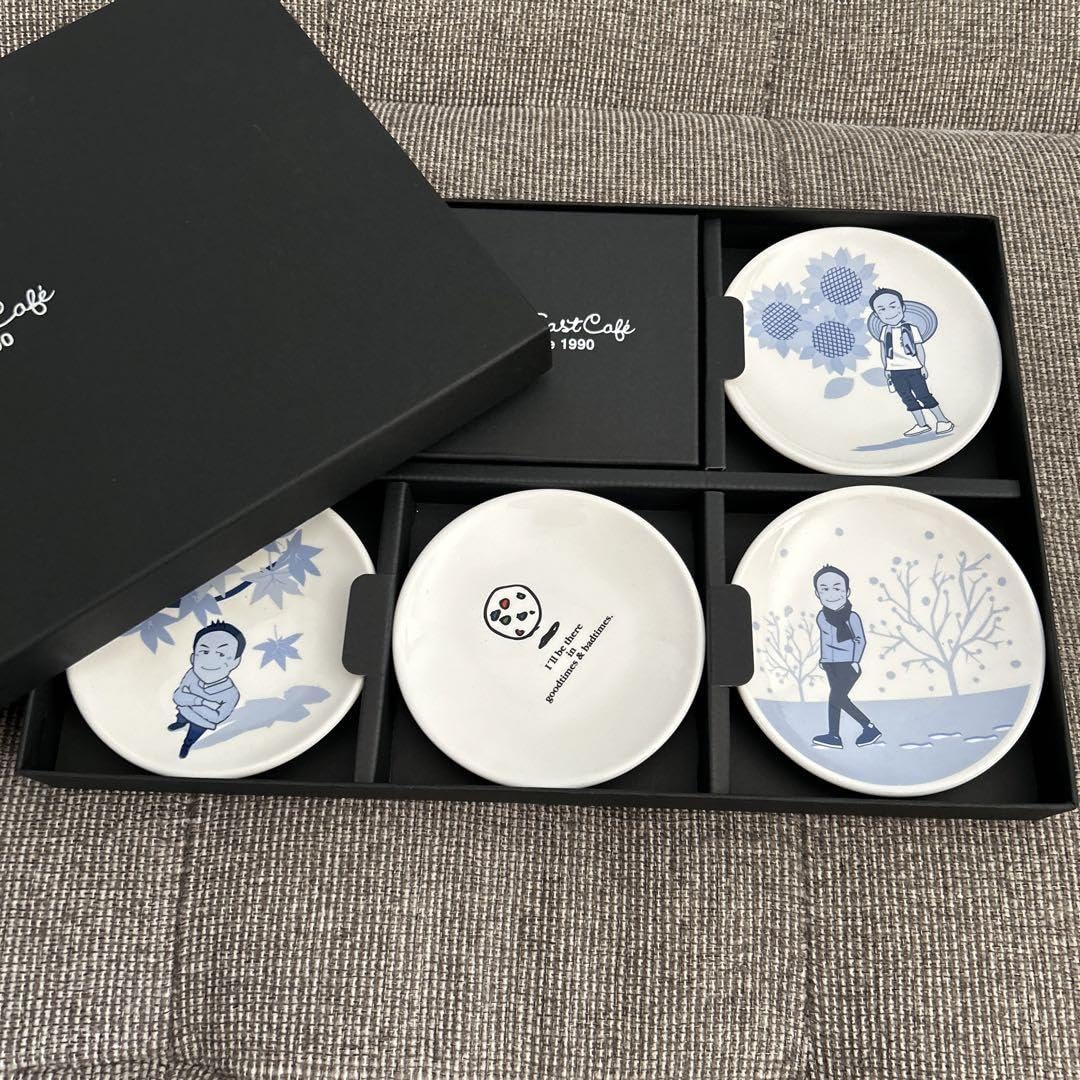 小田和正さん　貴重　小皿化粧箱入り 小田和正さん 貴重 小皿化粧箱入り