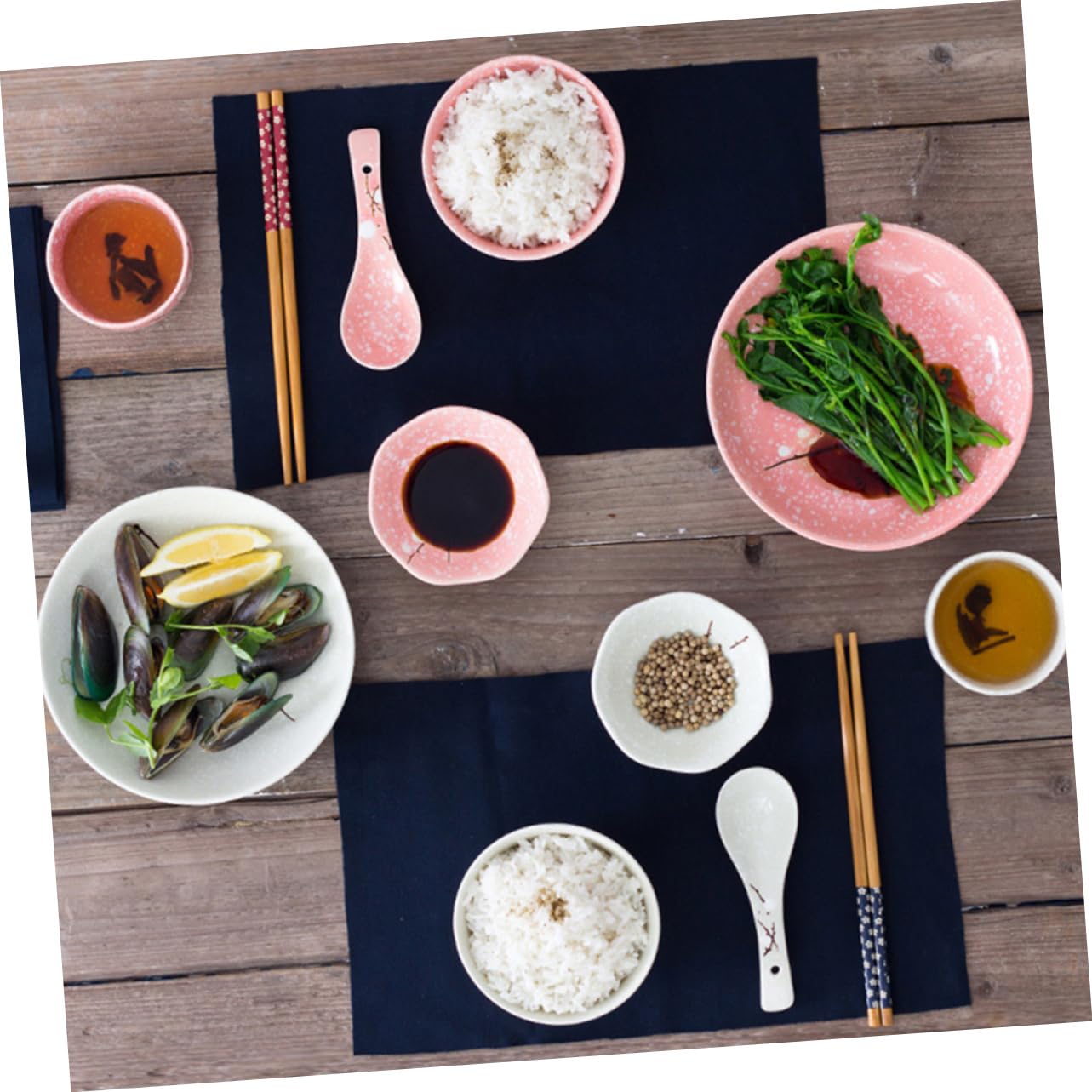 MAGICLULU Vajilla Japonesa Completo Rosa Cerámica Para Casa y Restaurante Incluye Cuencos Platos Vasos Cucharas y Palillos Superficie Lisa y Fácil Limpieza