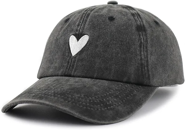 Fwngweito Cute Heart Hats for Women, Adjustable Cotton Embroidered Baseball Cap