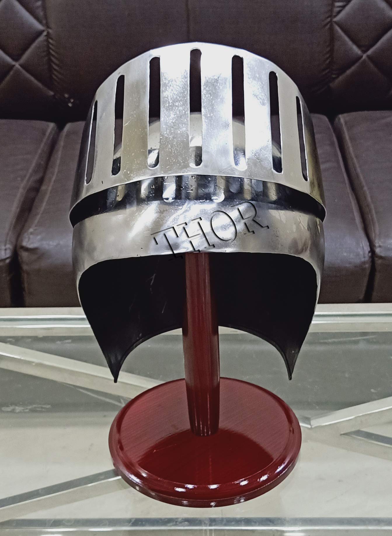 Nautical Replica Hub Casco Medieval Knight Close Armour con soporte de madera rojo