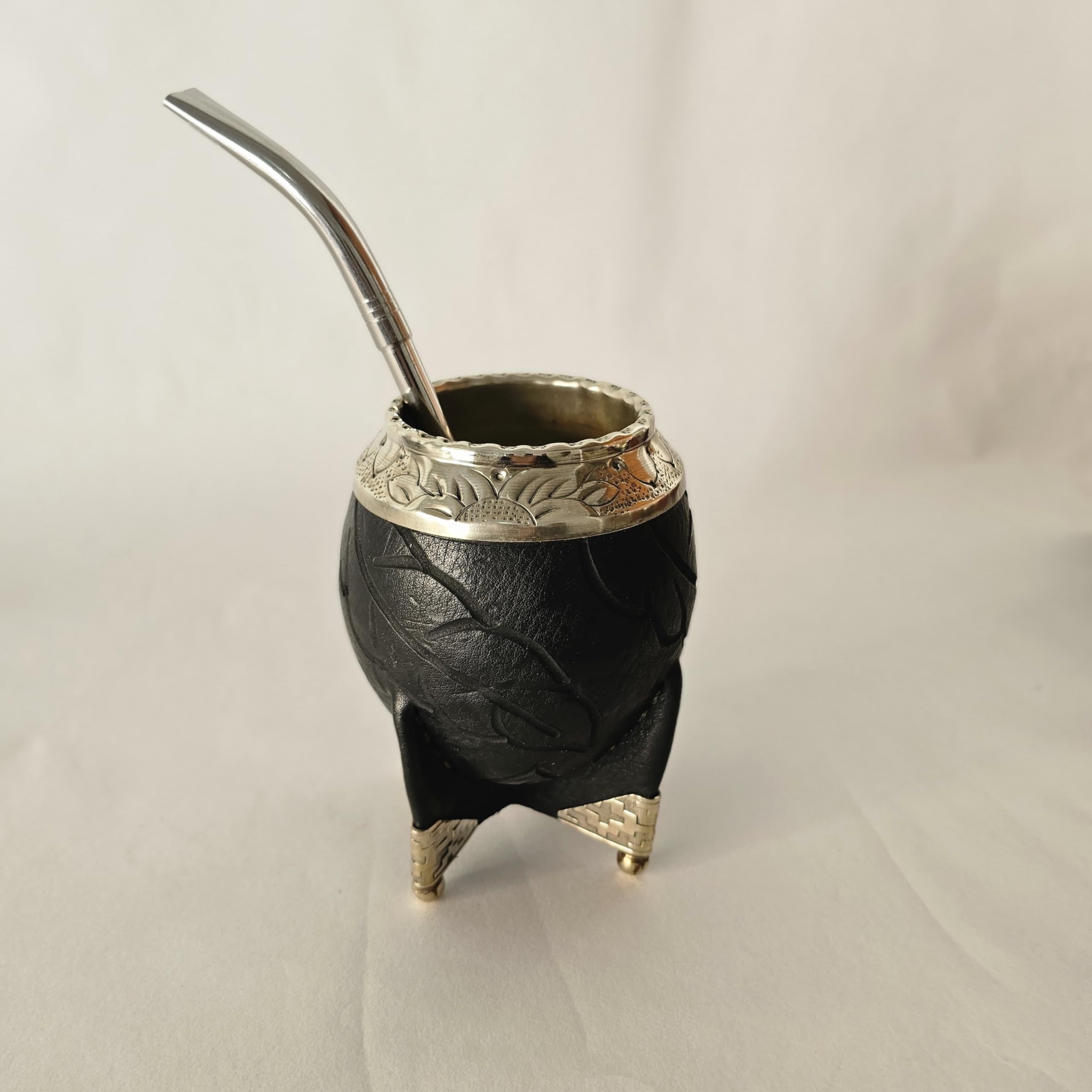 Mates Bingo - Mate Cup - Hand made - Mate Argentino - Mate Calabaza - Tradición y elegancia - Bombilla, Mate, Mate gourd, Yerba mate cup, Yerba mate gourd - (Black, Torpedo c/Bombilla)