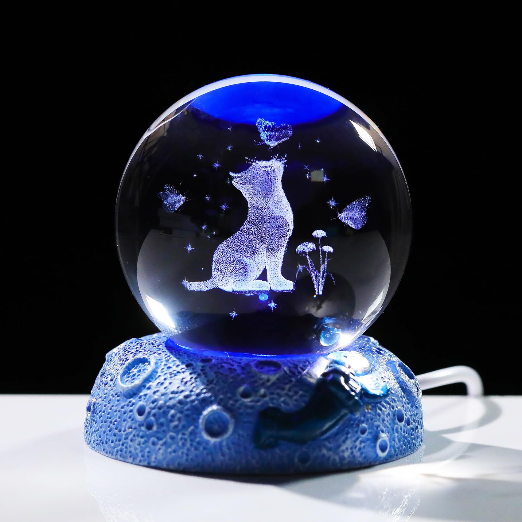 Movdyka Crystal 3D Cat and Butterfly 2.36in Ball Figurine Gifts for Women Glass Animal Art Sphere for Room with Space Light Base Keepsakes for Kitty Lover Home Ornament Paperweight