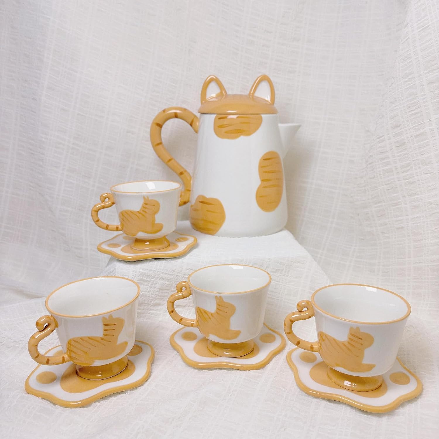 Ceramic Cat Tea Set,Cute Cat Paw Tea Mugs And Saucers Set Of 4,Perfect Cat Themed Gifts,Lovely Cat Decor,Tea Sets for Adults,Excellent Gift Idea For Cat Lovers (Orange, 4)