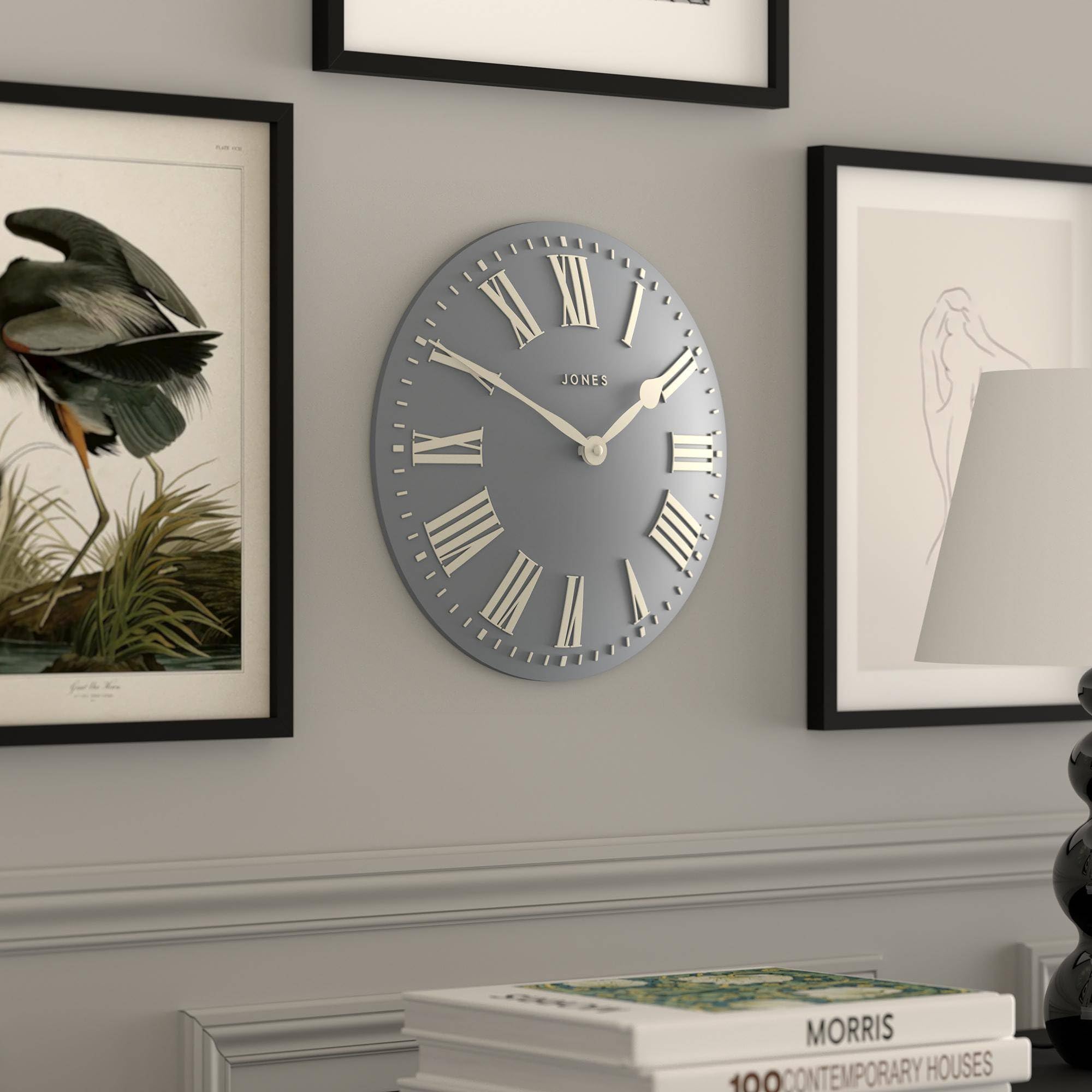 JONES CLOCKS® Strand Reloj de Pared | Reloj Convexo clásico Moderno | 30cm | Armada Francesa | Números Romanos | Ideal para la Cocina, el salón, la Oficina o el Dormitorio