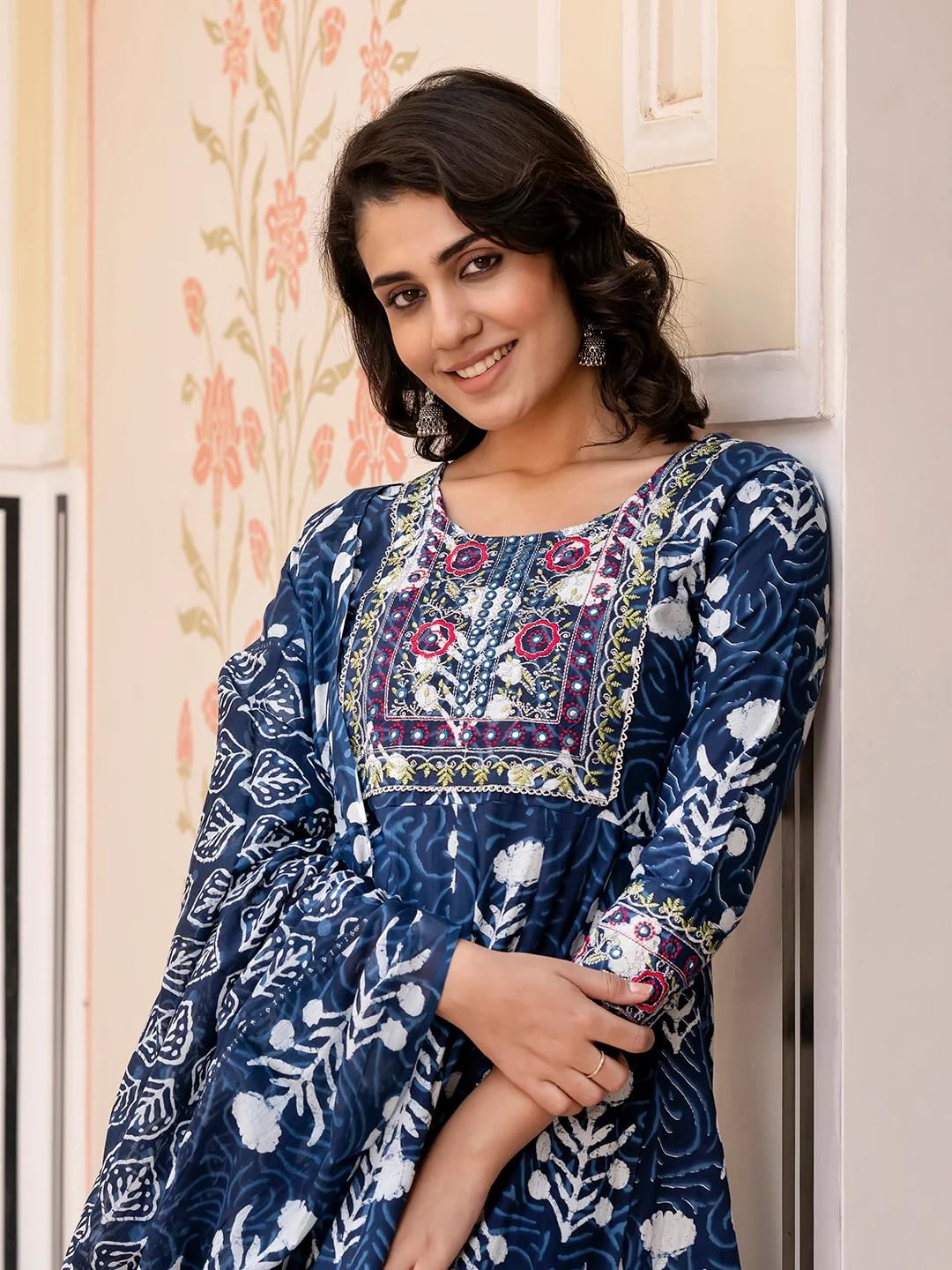 INDACORIFY Indisches Kurti aus bedruckter Baumwolle, schönes Kleid mit Blumendruck und Dupatta-Hose für Damen in Übergröße, Anarkali-Anzug