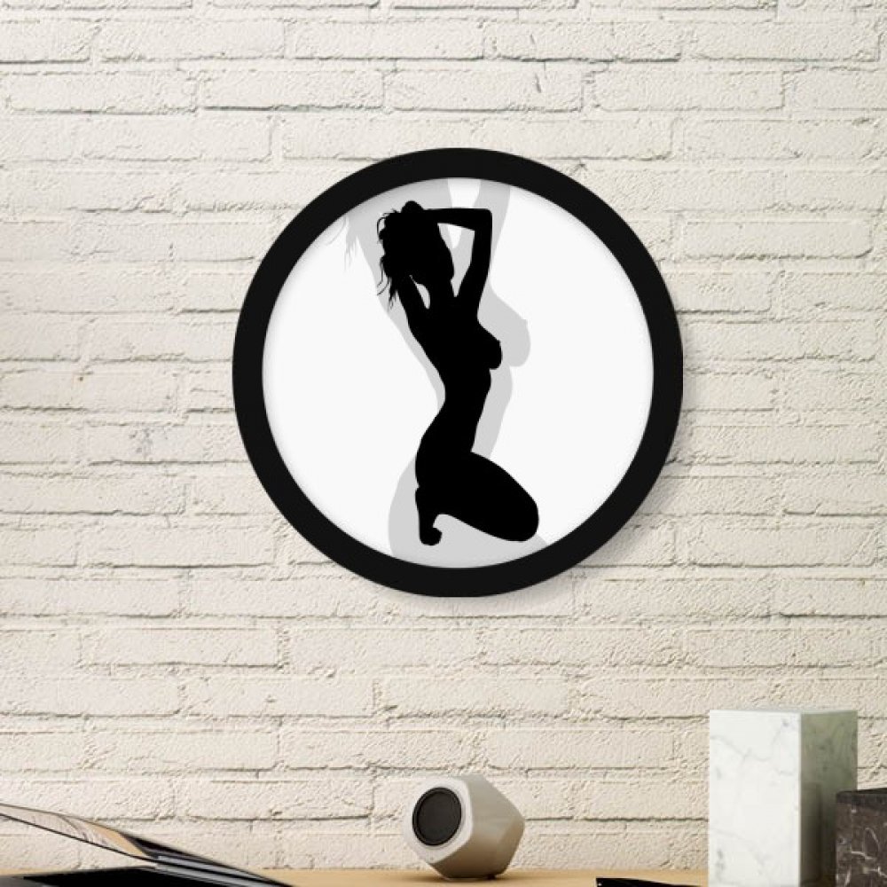 Cadre photo bois rond noir deco murale peinture silhouette femme squats