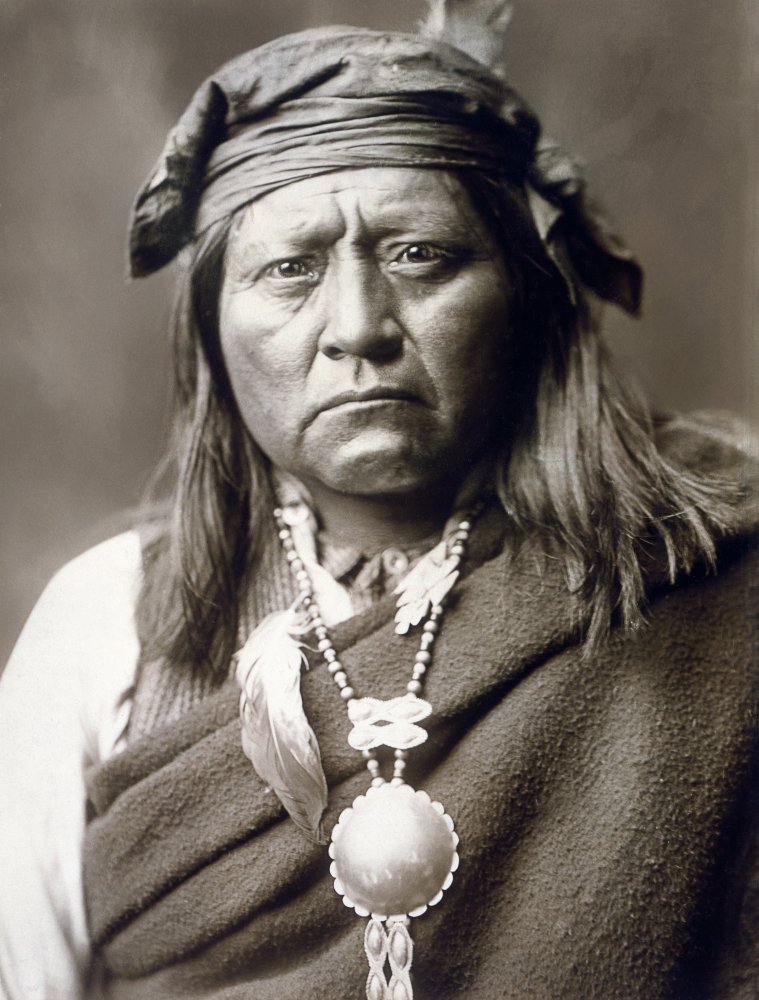 Amazon.com: Apache Man C1903 Nportrait Of Oz Sue A Member Of