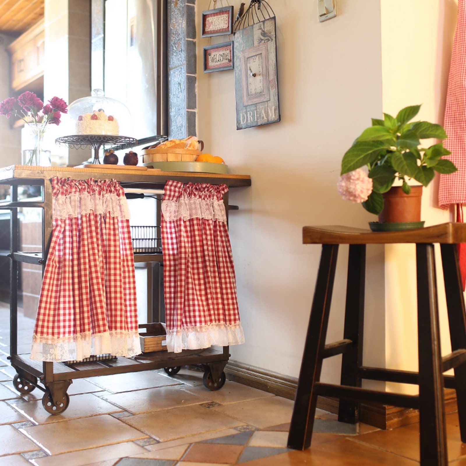 A.Monamour Rideau de Cuisine Court pour Petit Fenêtre Vichy Coton à Carreaux Rouges Voile Dentelle Blanc Opaque Rideau Brise-bise Rideaux à étages Rideaux à Disques Cantonnières Bistro Café - 2 pièces