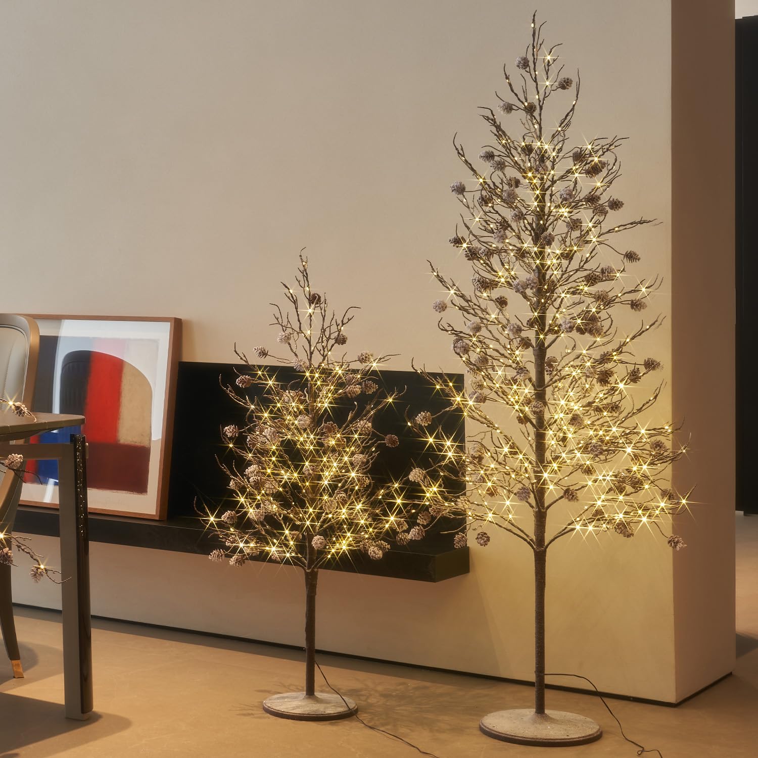 Fudios Beleuchteter Baum mit Tannenzapfen, Schnee staubt, 1,2 m, 200 LEDs, für Winterdekoration, künstliche Baumlichter, Stecker mit Timer