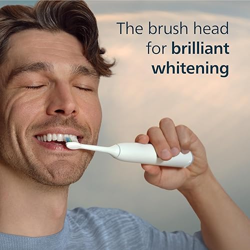 Vista 2 de Philips - Cabezales de repuesto para cepillos Sonicare W DiamondClean originales, 3 cabezales incluidos, blanco, HX6063/65