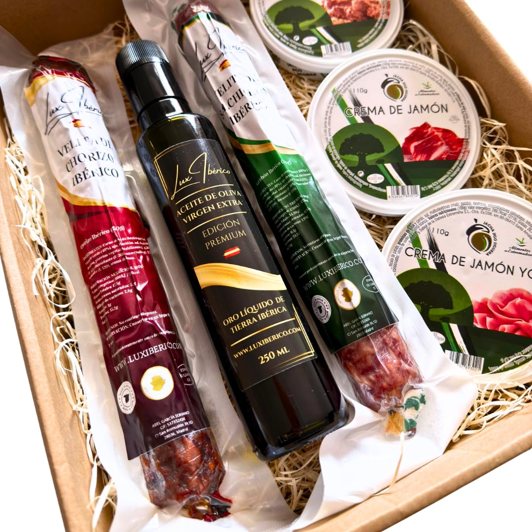 LUX IBÉRICO - Cesta Gourmet Zurbarán - Patés y Embutido Ibérico | Velitas de chorizo y salchichón ibérico, tres patés extremeños y aceite de oliva virgen extra. Lista para regalar.
