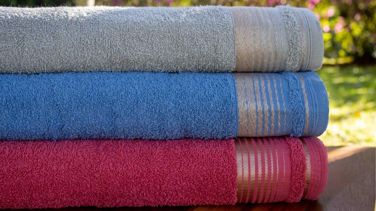 Kit Com 4 Toalhas de Rosto Gigante Alta Absorção Sublime 45x70cm - Central Toalhas (KIT 1)