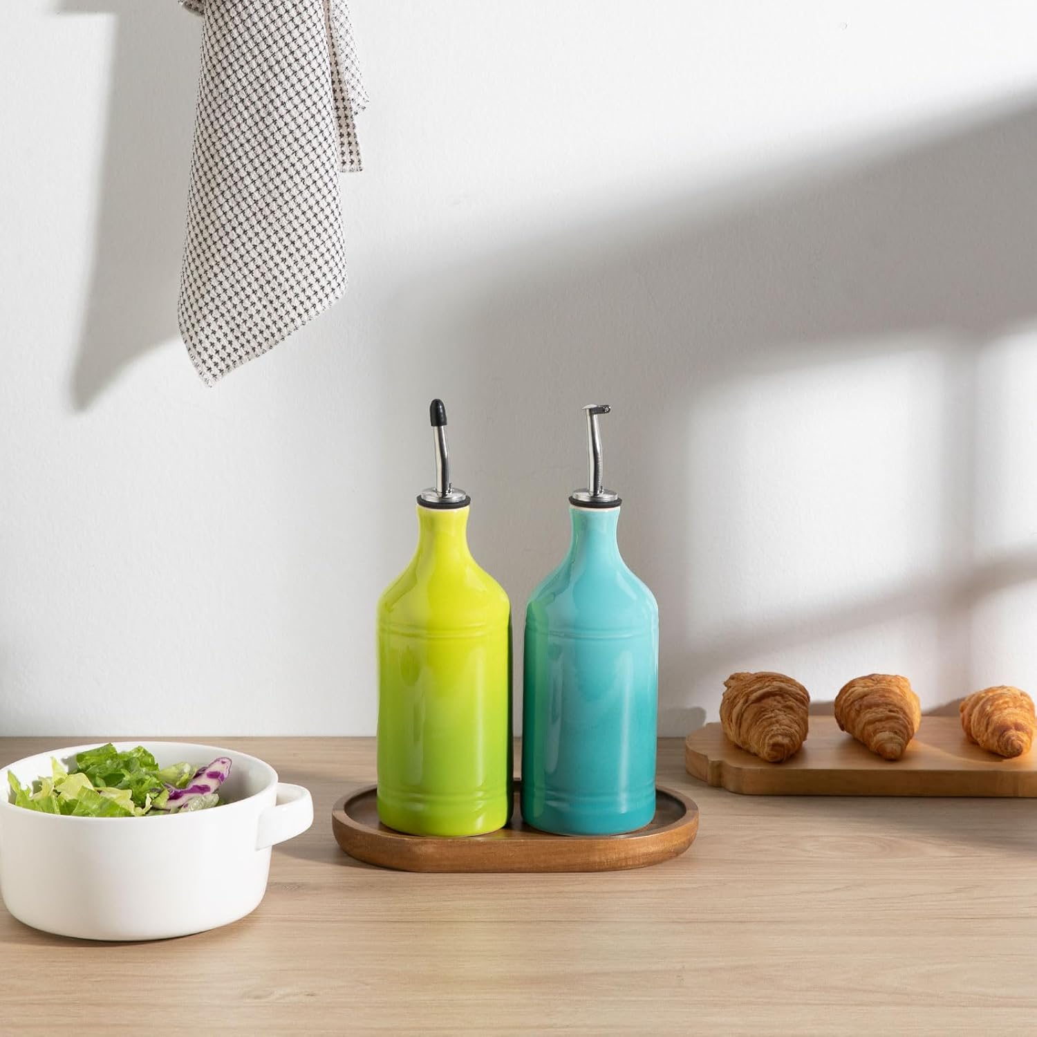 Sweejar Ceramic Olive Oil Dispenser Bottle Set, Opaque Oil Cruet Protects to Reduce Oxidation, Suitable For Storage Of Vinegar, Soy Sauce & Other Liquids,Pack of 2,15.5 Fl Oz（Gradient Blue & Green）