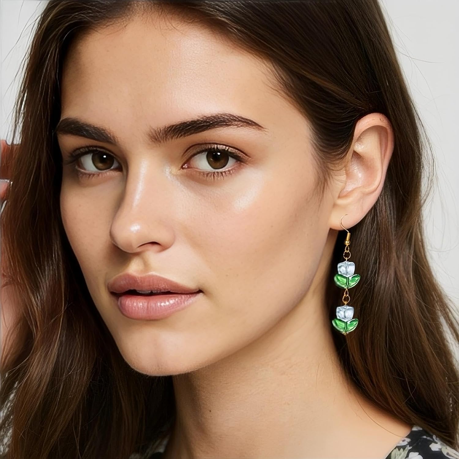 160Pcs Tulip Flower Glass Beads, Colorful Translucent Bracelet Beads Handcrafted 2 Styles Crystal Cute Flower Leaf Glass Bead for DIY Crafts Jewelry Necklace Making Gift - Image 5