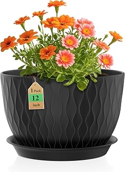 WSMKSZ 12 Inch Large Plant Pots for Indoor or Outdoor Plants, Wide Water Ripples Flower Pots with Drainage Holes & Saucer, Plastic Planters Set for Garden & Home Decor Black