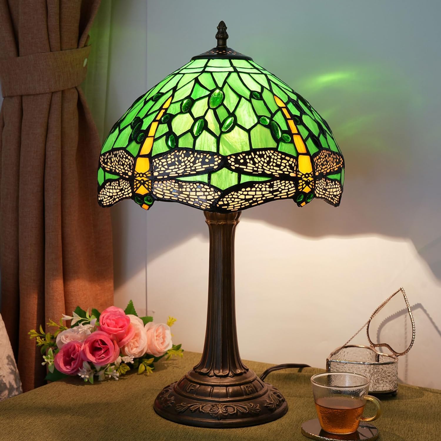 Lampa w stylu Tiffany'ego Witraż w stylu ważki Lampka nocna na biurko Lampka do czytania Wystrój Kochanka Dziewczyna Szafka nocna Sypialnia Salon Biuro w domu Komoda na biurko W12XH19 cali (i)