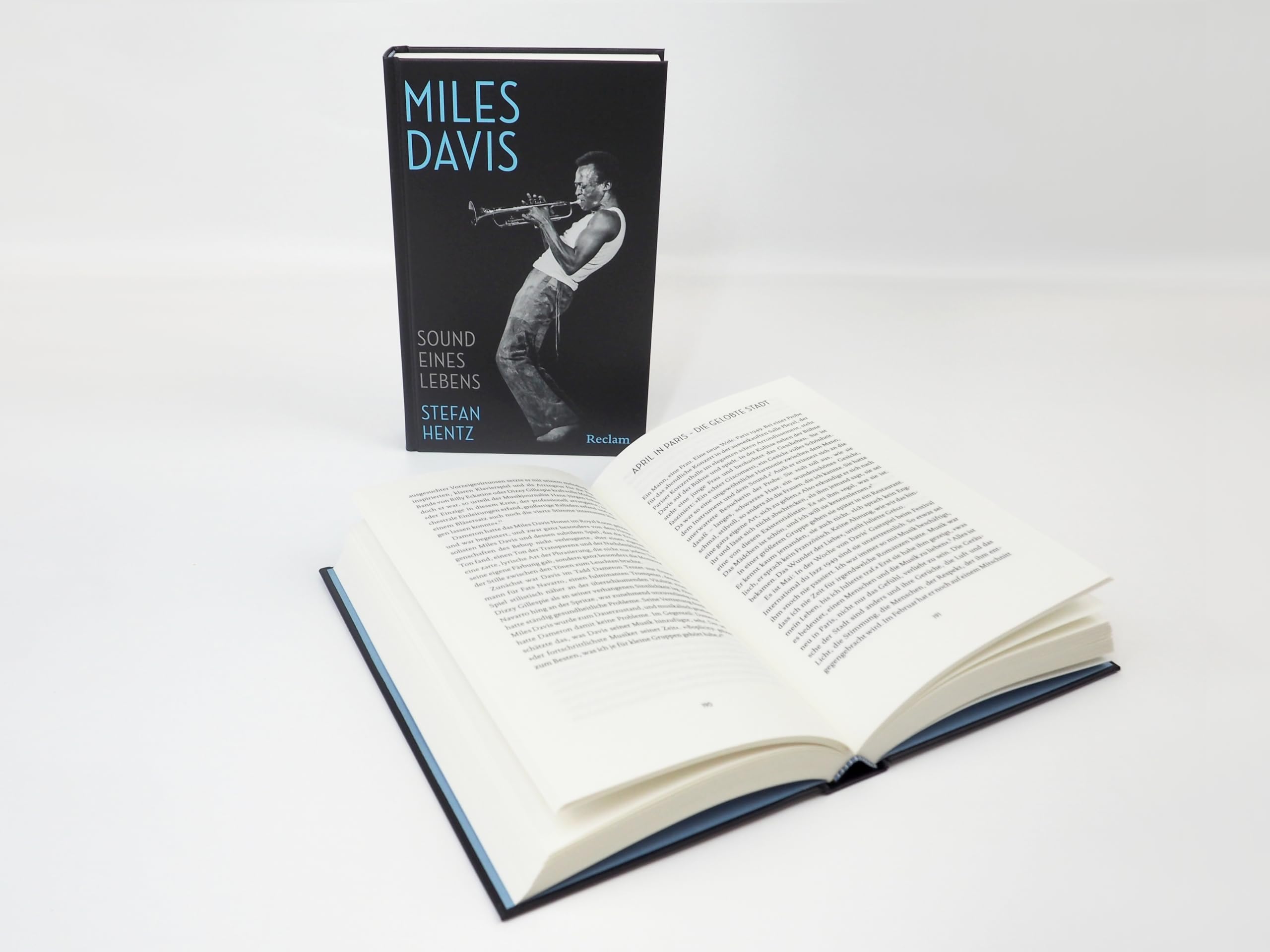 Miles Davis. Sound eines Lebens: Leben und Werk der Jazzlegende – Mit Fotos aus der berühmten Fotoserie »A Day in the Life of Miles Davis« von Glen Craig