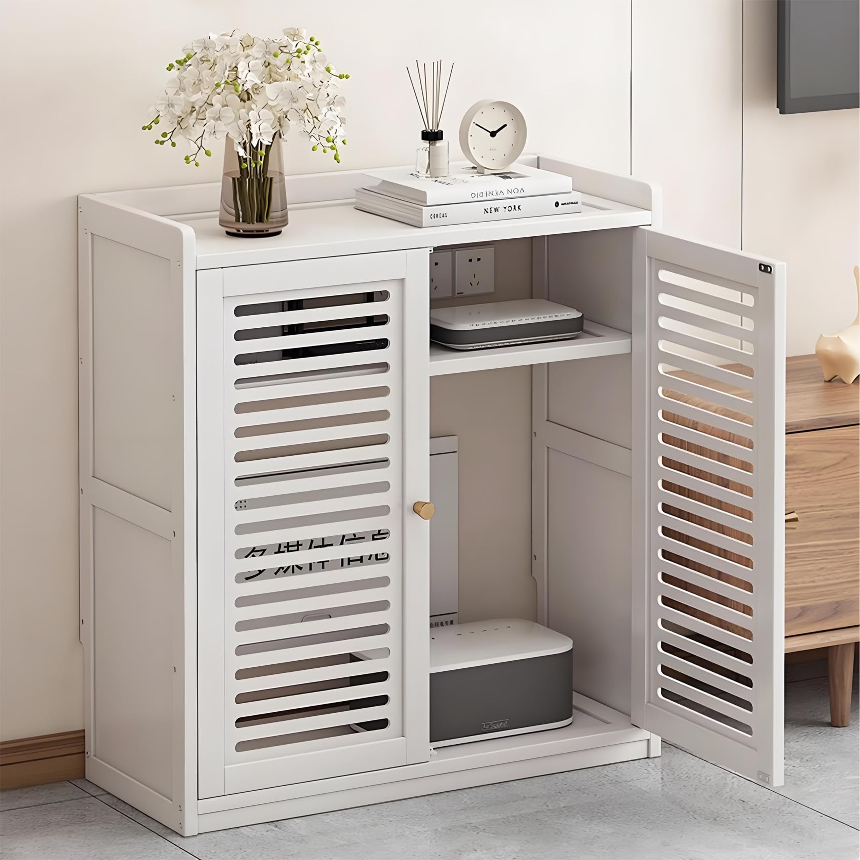 Versteckter WiFi-Router, Aufbewahrungsschrank, freistehend, Medien mit doppelstöckigem Regal, unsichtbare Router-Box für Zuhause und Büro, modernes weißes Design (58,9 x 24,9 x 59,4 cm)