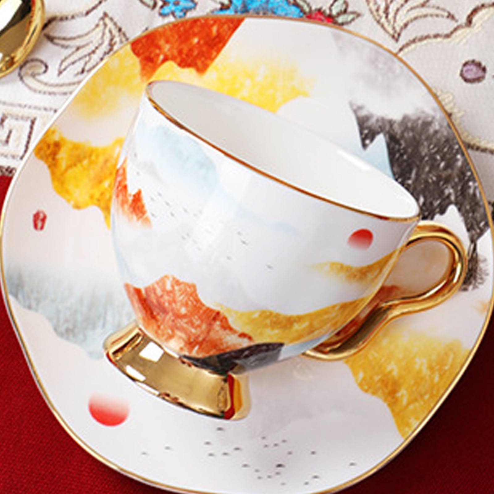 Filiżanka do kawy z porcelany kostnej ze spodkiem złotą krawędzią | Do domu Office Cafe: Filiżanka do kawy z porcelany kostnej ze złotą krawędzią i spodkiem