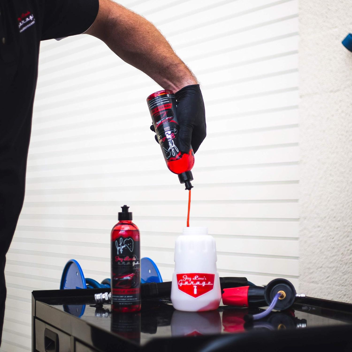 Jay Leno's Garage Car Shampoo – Advanced PH Neutral Car Shampoo Exterior Cleaner, Thorough Foaming Car Wash Shampoo for Deep-Clean Professional Vehicle Wash and Auto Detailing Car Care (16 oz.) image 3 of 6 B075FG4PK1