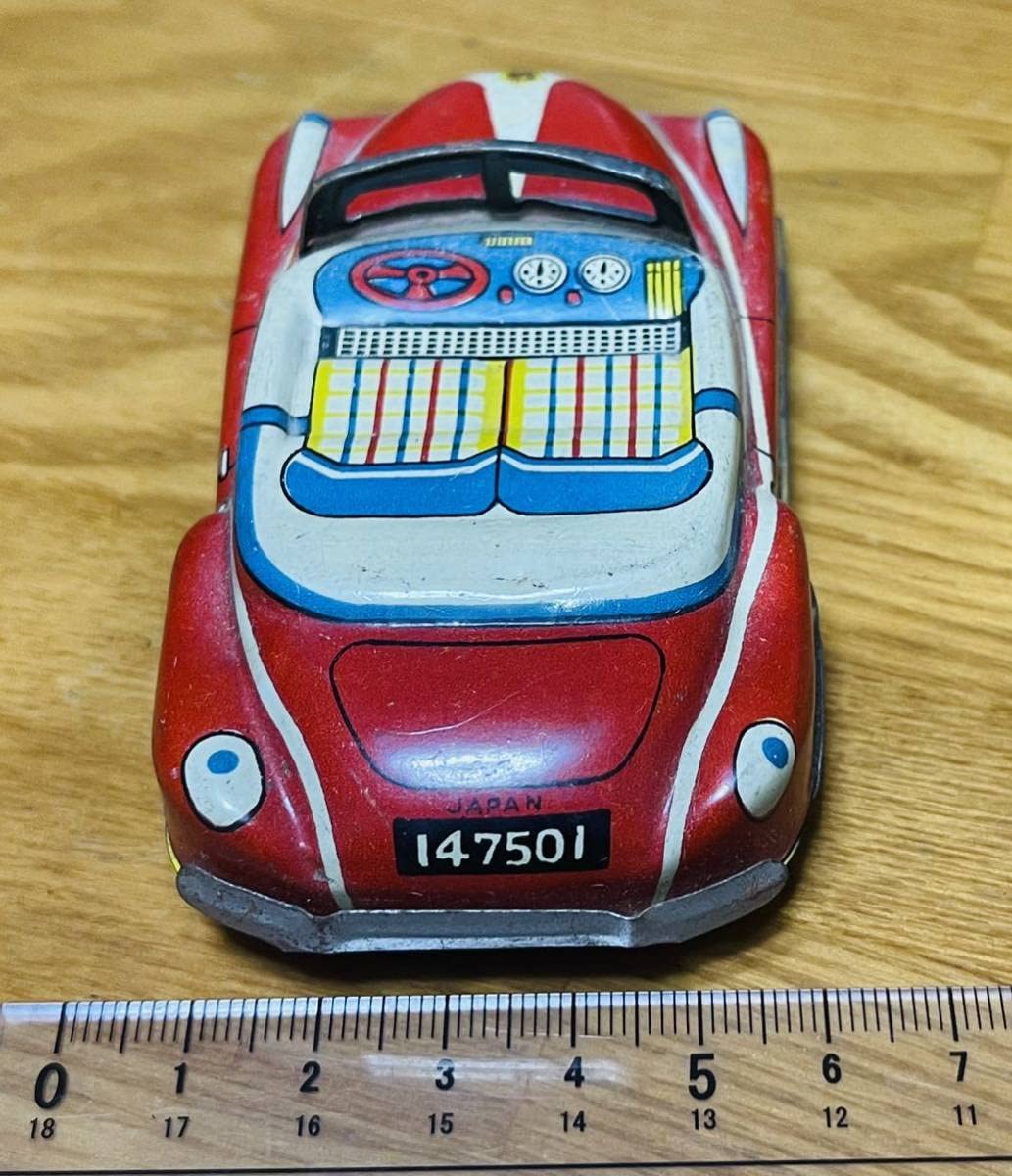 ブリキ赤いオープンカー 人形付きミニカー ブリキ おもちゃ 自動車 赤
