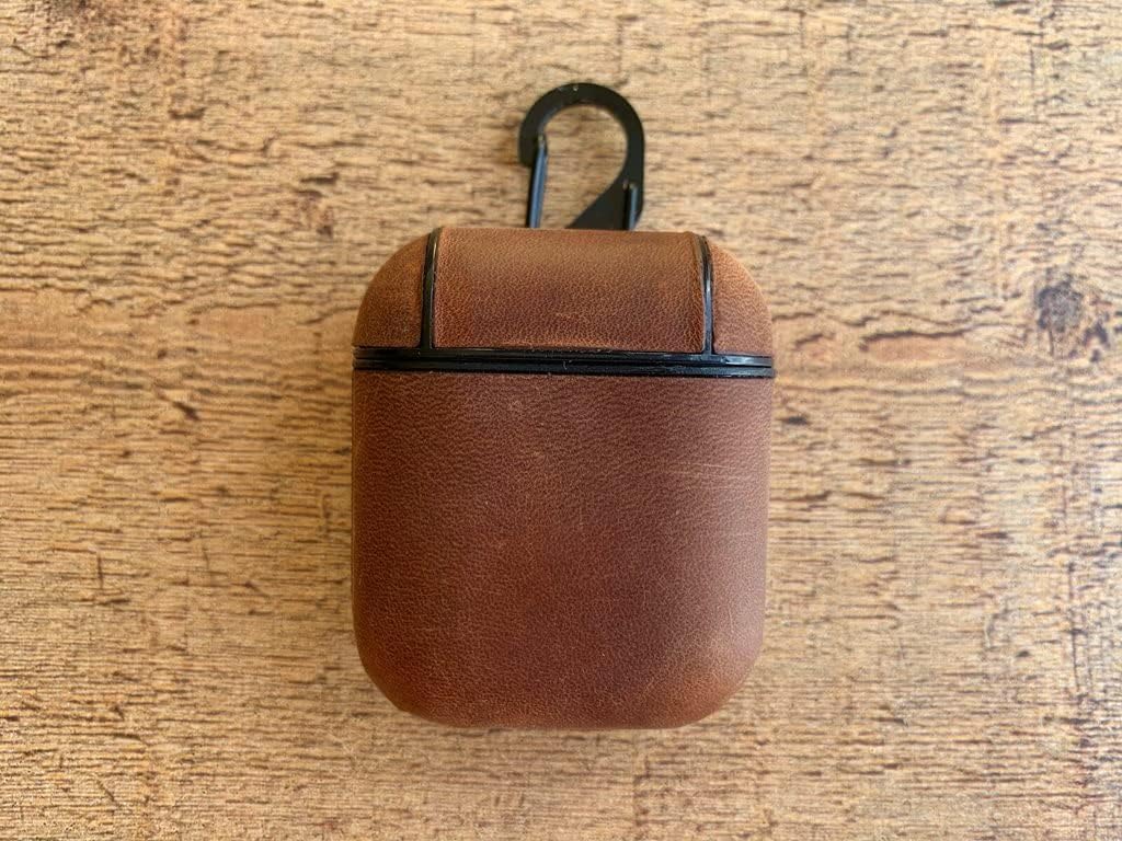 HARDISTON Genuine Leather Handmade Apple AirPods 1-2 - Hard Case with Keychain Clip - Support Wireless Chargers - Compatible with AirPods 1-2 (Brown)