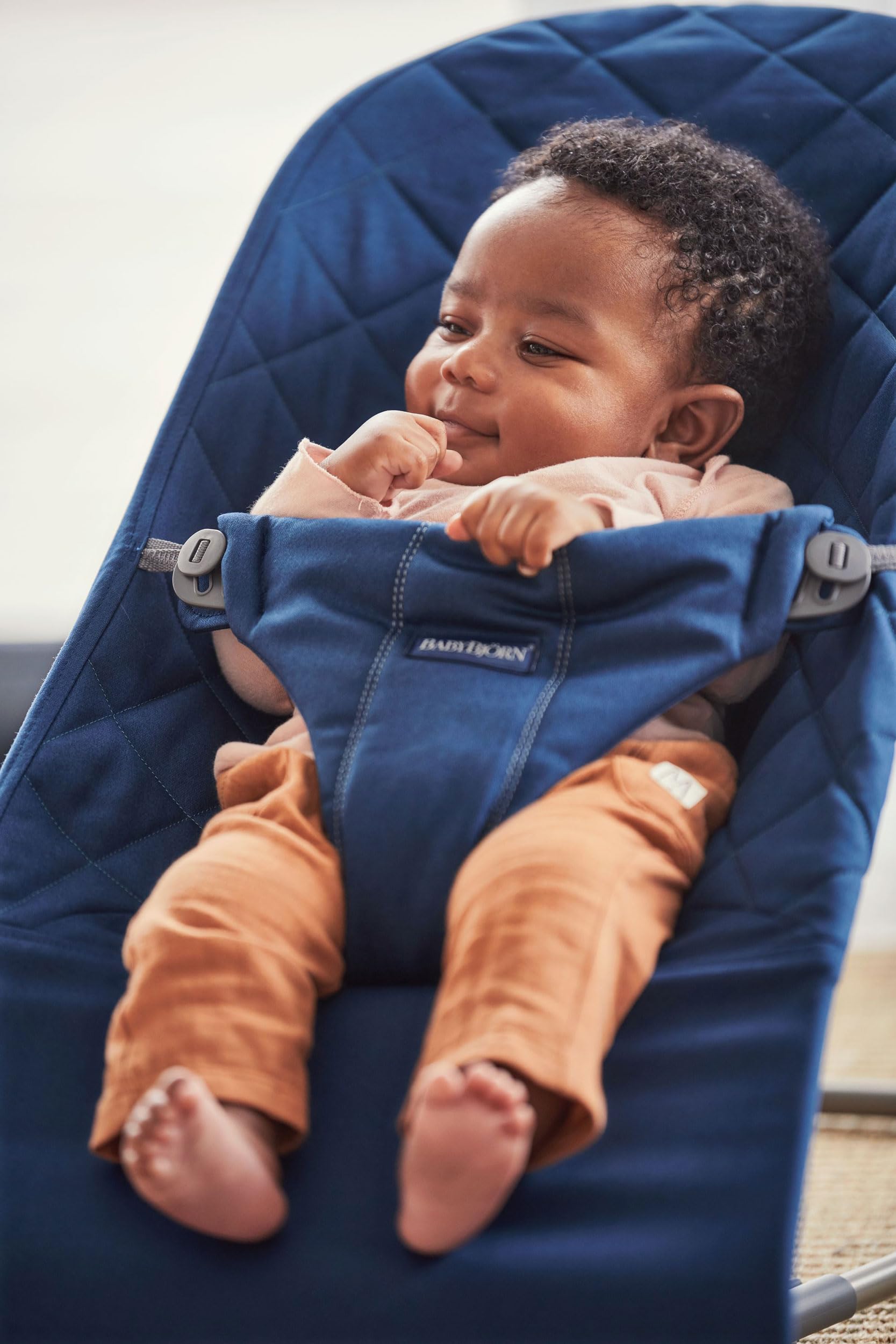 BabyBjörn Babywippe Bliss, Gewebt, Klassische Steppung, Mitternachtsblau