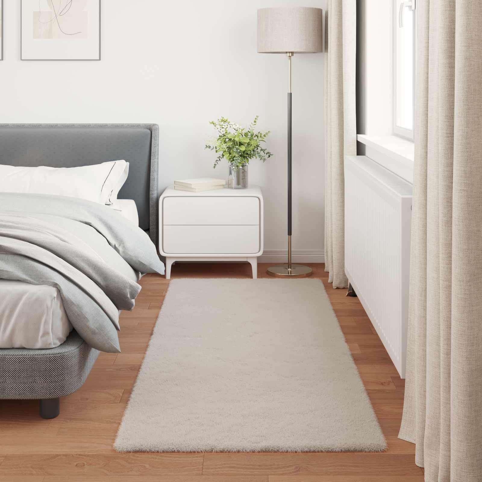 Kunstfellteppich 100x200 cm OLITE, Rutschfester Teppich in Beige, Weicher Webpelz-Teppich, Kunstkaninchenfell-Optik, Flauschige Wohndeko für Wohnzimmer Schlafzimmer
