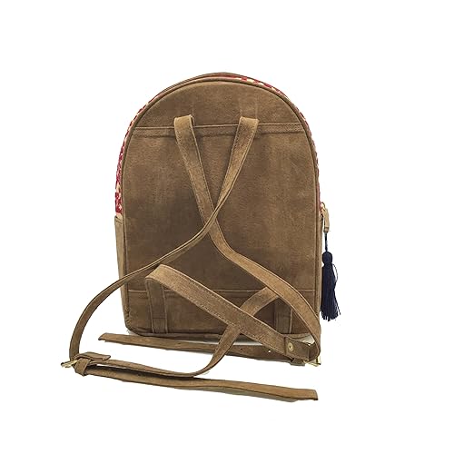 Vista 3 de Backpack "Luisa", made by Jühue Artesanal, handmade backpack made in Mexico, Red backpack, hand embroidery, unique piece, embroidered backpack