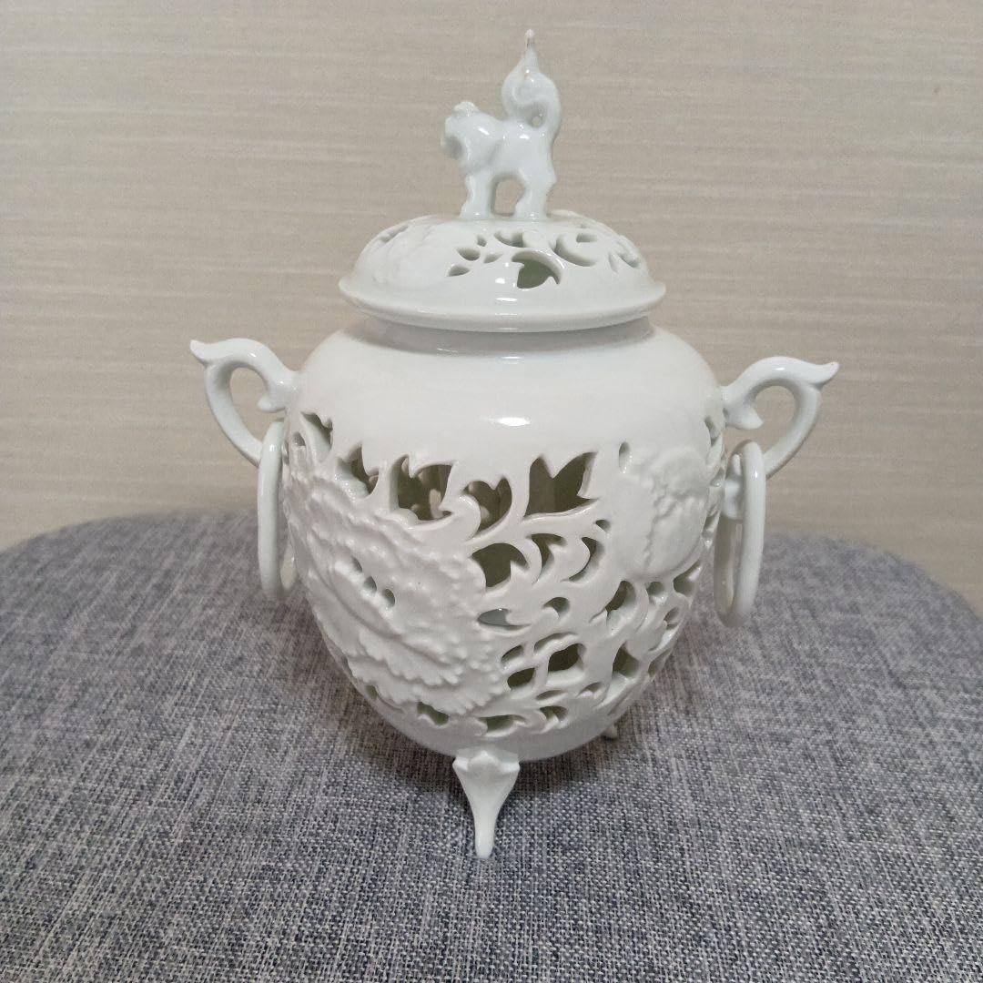 ホワイト陶器 透かし彫り 有田焼　杉原一壺 三脚　香炉 Amazon.co.jp: ホワイト陶器 透かし彫り 有田焼 杉原一壺 三脚 香炉