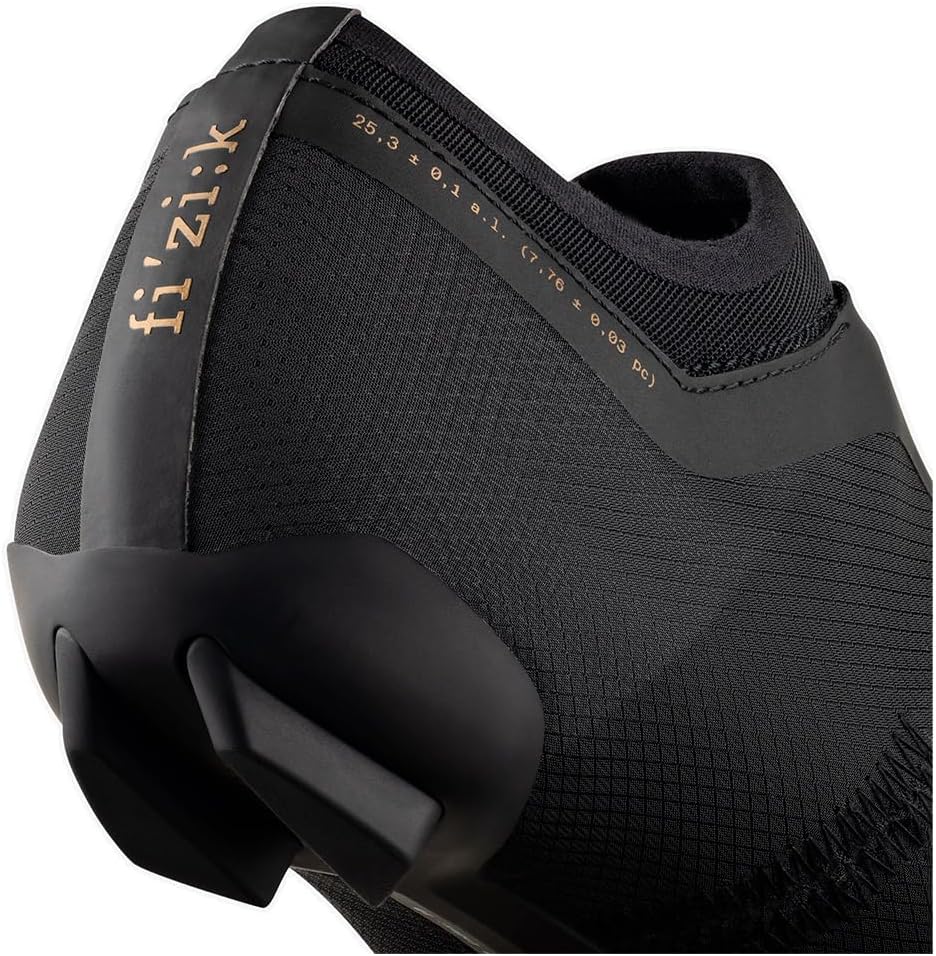 Fizik - Vega Carbon Black - Innovative road cycling shoes - Image 5