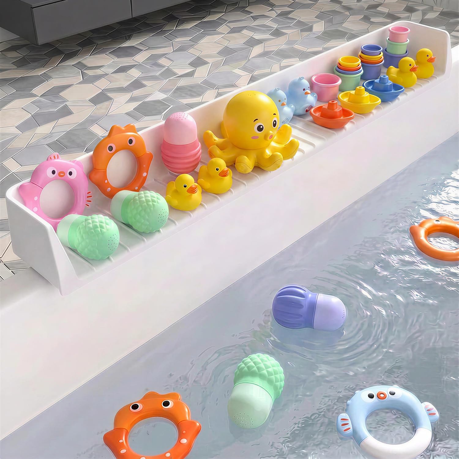 Sizobi Vasca da bagno in silicone bianco da 2,6 m, con forti ventose, vassoio portaoggetti per giocattoli sopra la vasca, previene fuoriuscite d'acqua e pavimenti disordinati, protezione per bordi