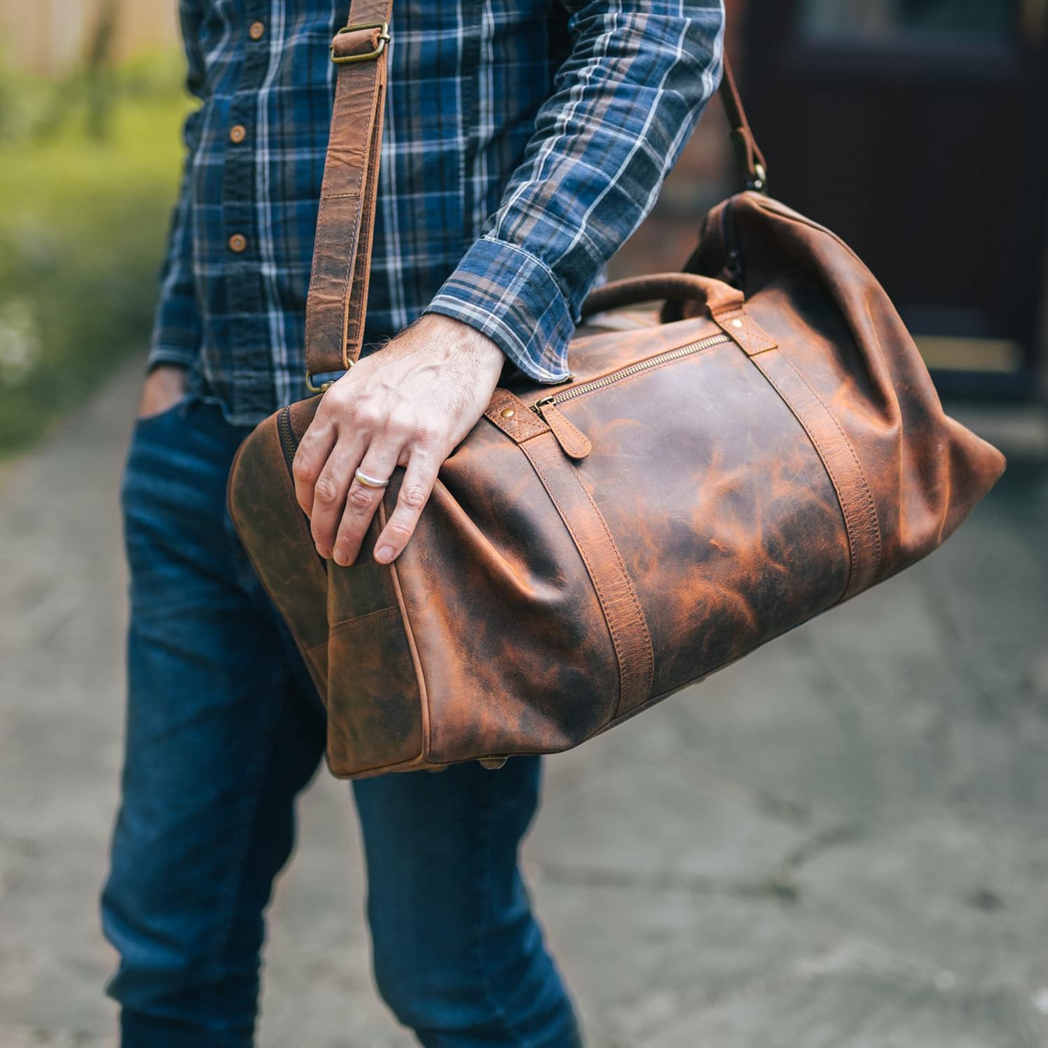 Leather Duffle Bag for Men & Women - Buffalo Leather Bag - Rustic Weekender Bag