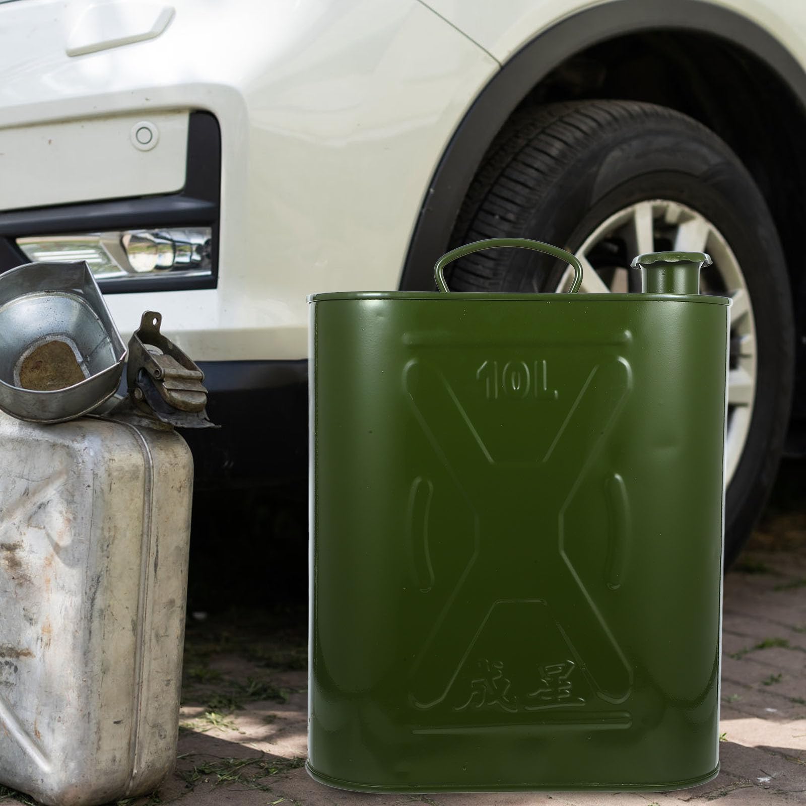 Healvian 10-liter Benzinfass aus Stahlblech Grün Stoßfest und Robust als Reservekanister für Benzin und Diesel im Außenbereich