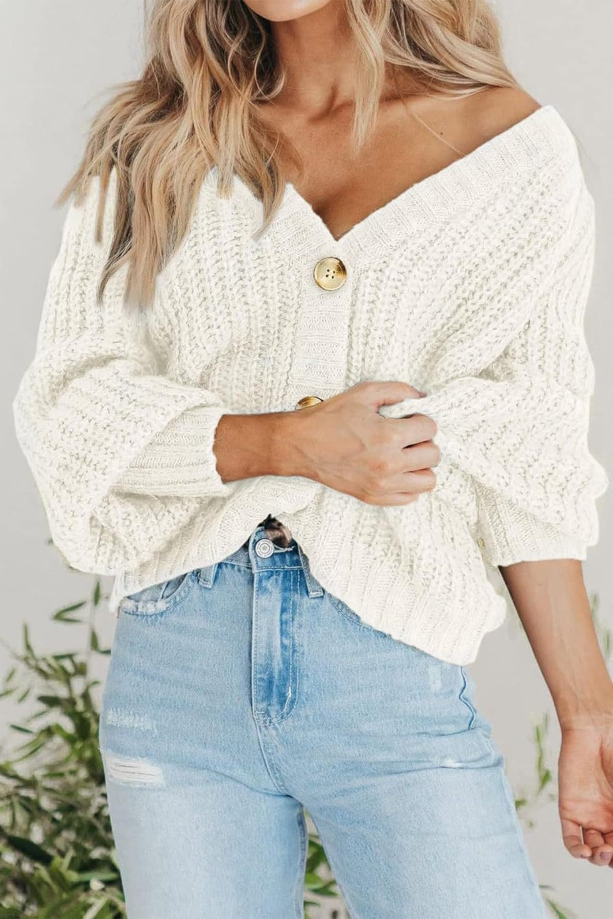 Knit Button Cardigan Womens Loose Short Length Chunky Cozy Layer for Autumn and Winter Office and Casual Looks — view 3
